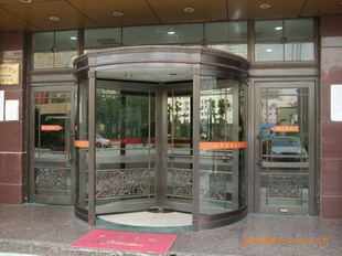 豪華、經(jīng)典彰顯品位的紫銅自動三翼、兩翼旋轉(zhuǎn)門